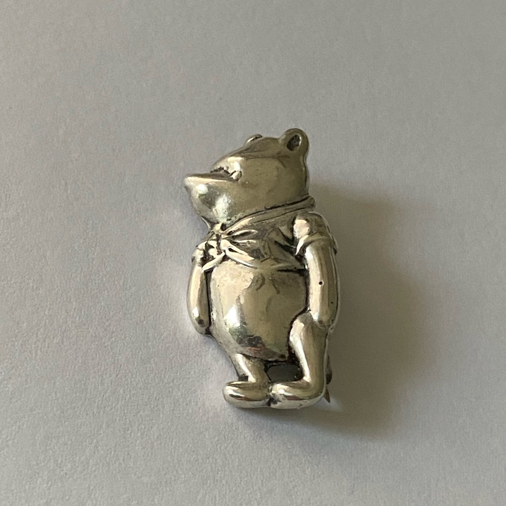Sterling Silver Van Dell Winnie The Pooh Bear Brooch Disney
